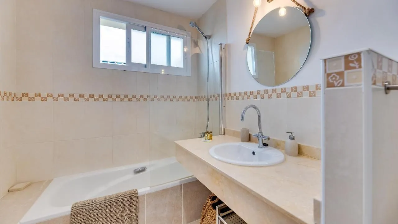Huge Penthouse Seaviews Gateaway Apartment Mijas