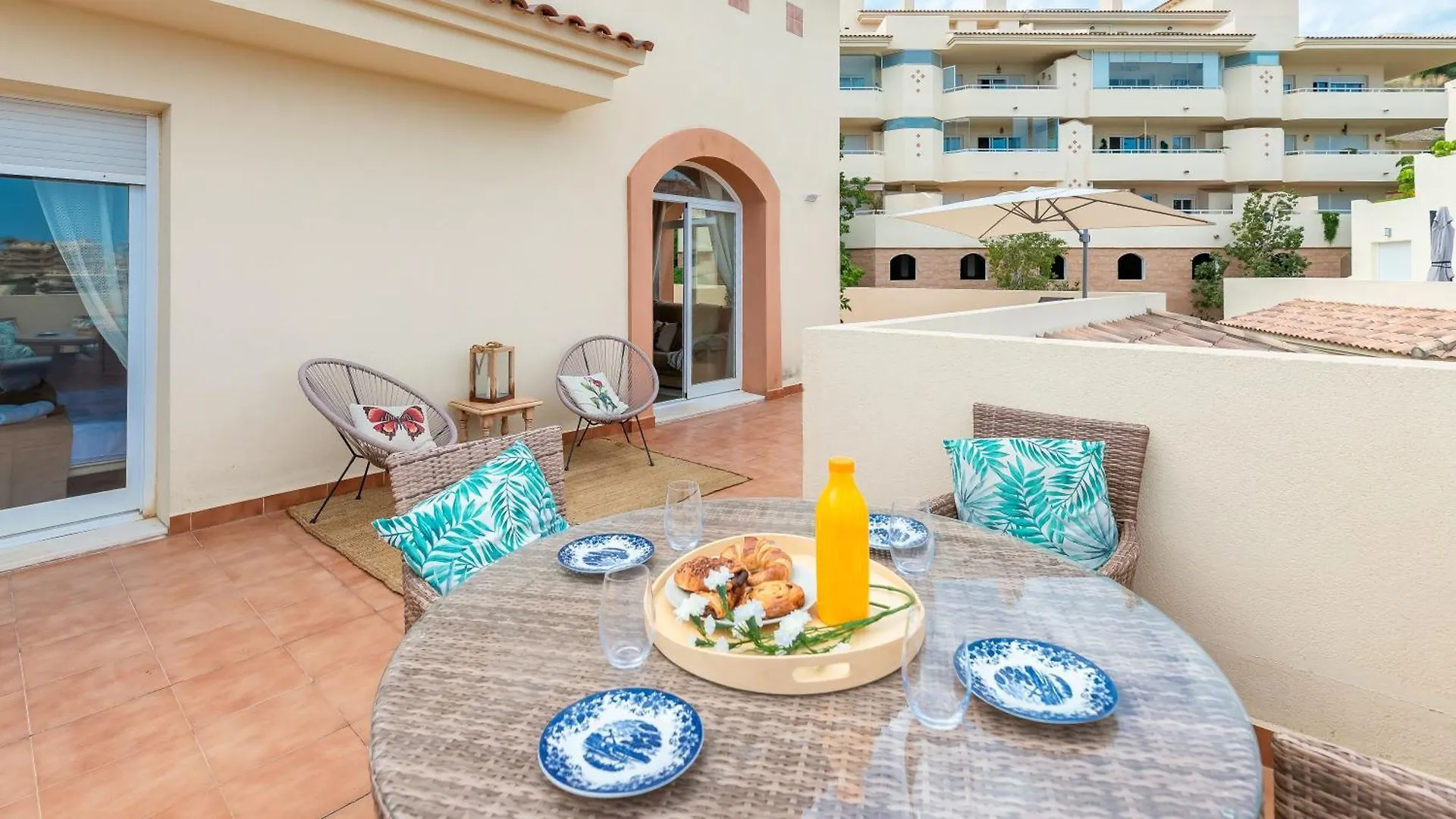 Huge Penthouse Seaviews Gateaway Apartment Mijas